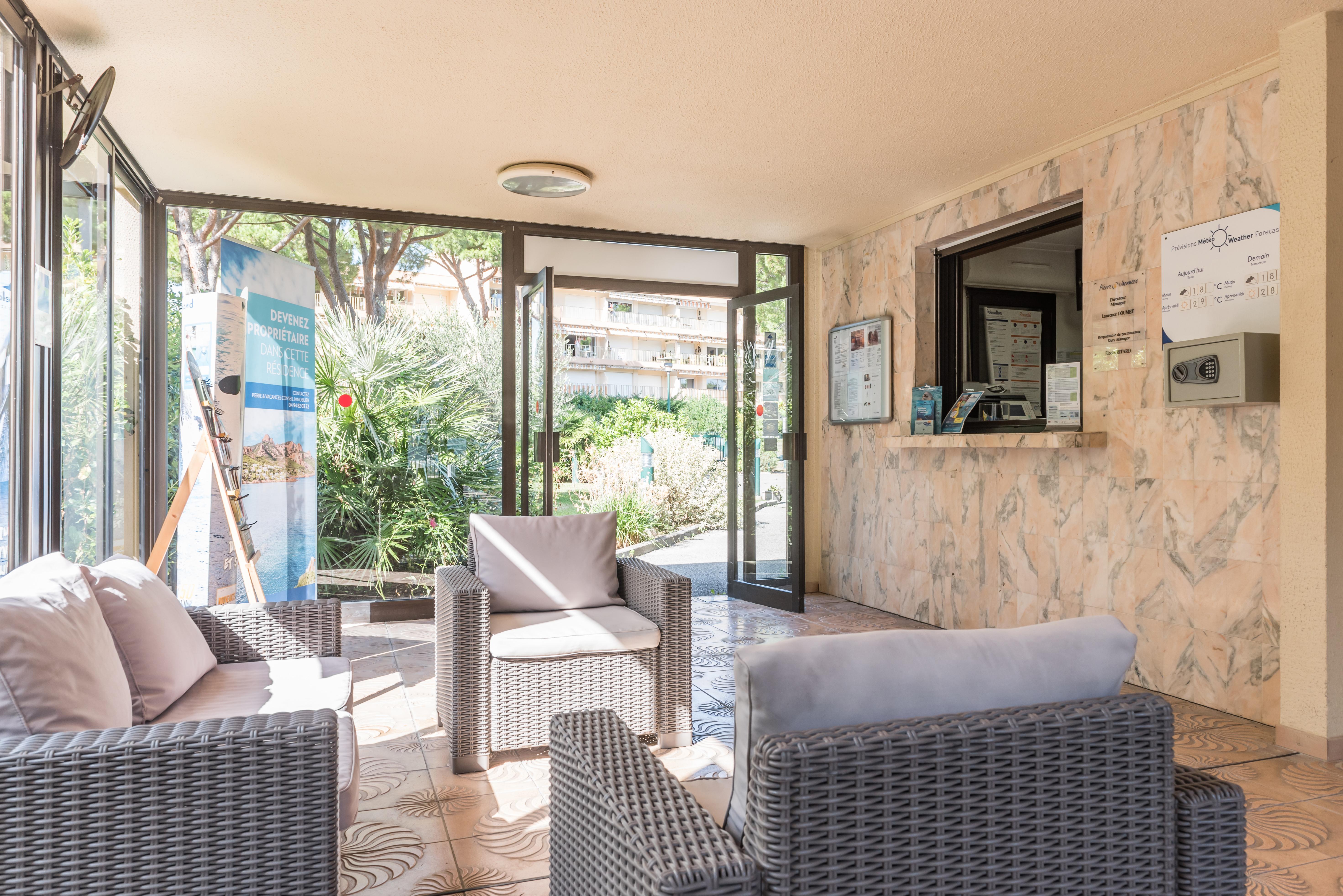 Residence Pierre & Vacances Les Jardins Ombrages Mandelieu La Napoule Ngoại thất bức ảnh